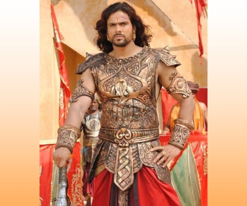 Read more about the article Dharma : आखिर कैसे साकार हुई दुर्योधन की कुटिल योजना, धृतराष्ट्र के अलावा किस मंत्री ने दिया दुर्योधन का साथ 